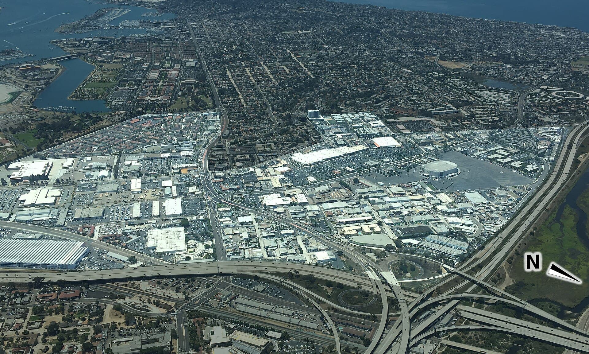 Midway, San Diego — local community near the installation