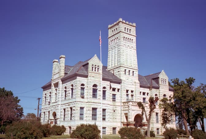 Junction City, Kansas — local community near the installation